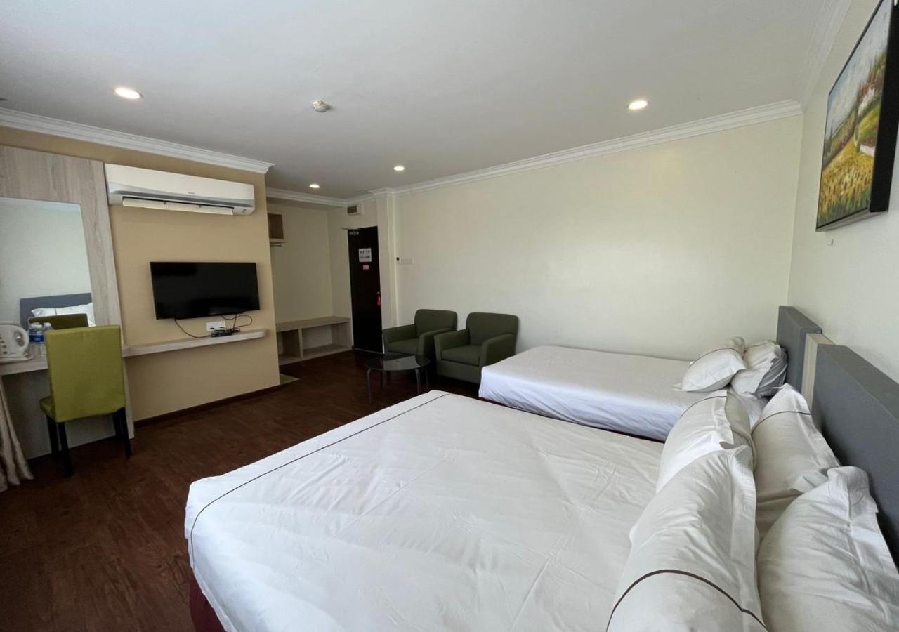 Angsoka Hotel Teluk Intan Eksteriør billede