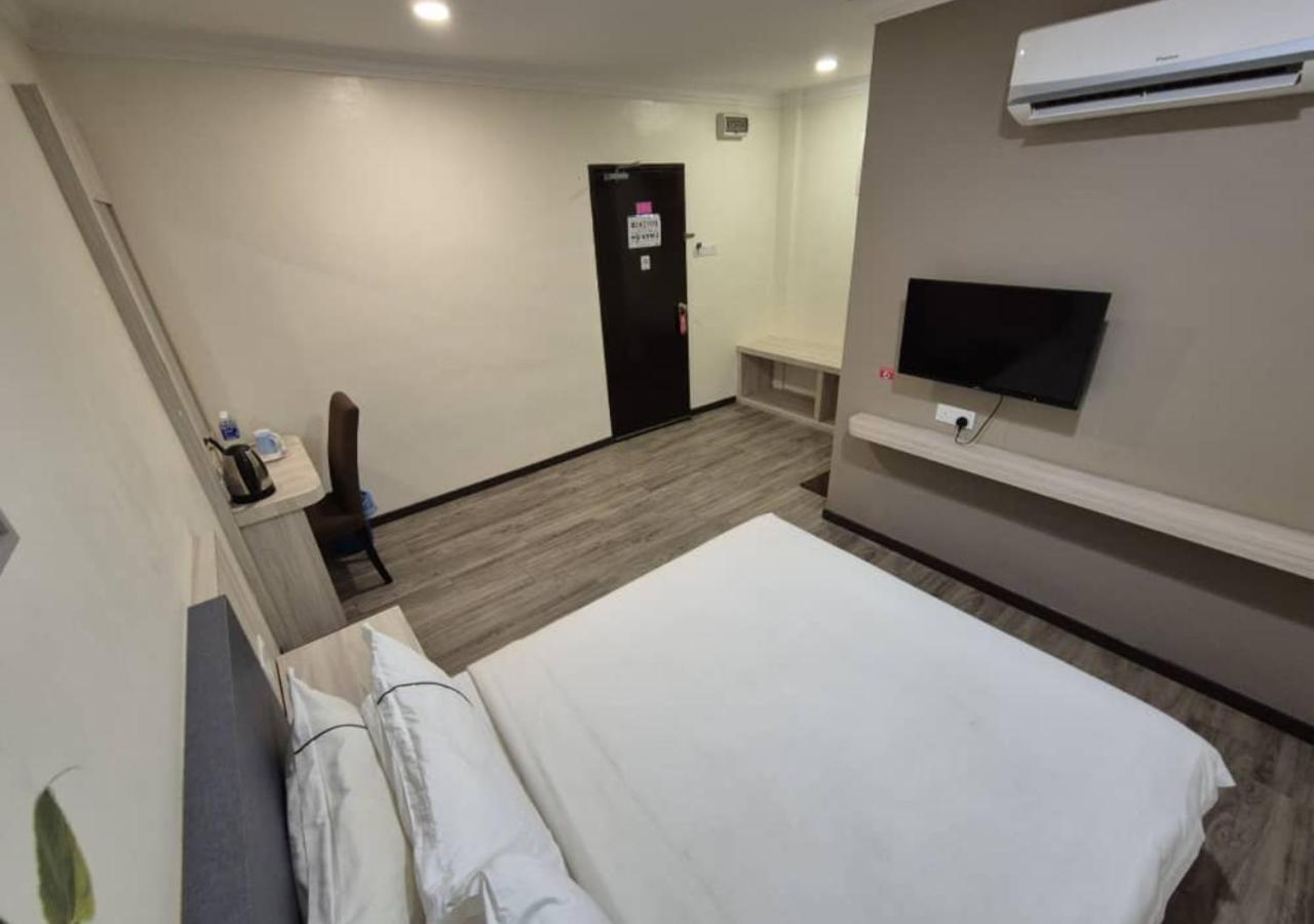 Angsoka Hotel Teluk Intan Eksteriør billede