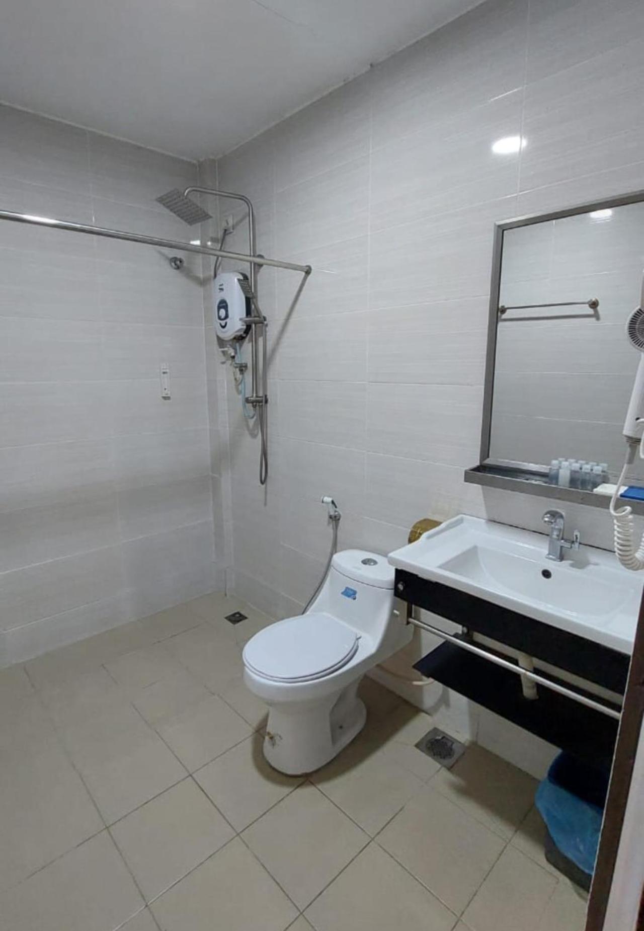 Angsoka Hotel Teluk Intan Eksteriør billede