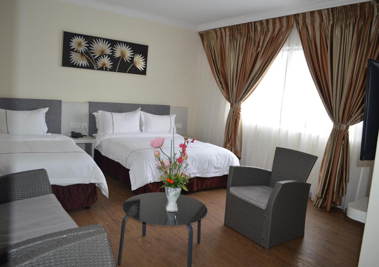 Angsoka Hotel Teluk Intan Eksteriør billede
